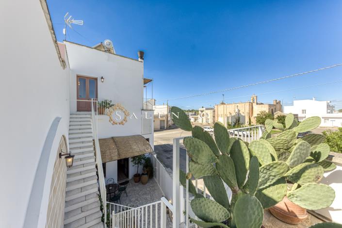 Image No.37-3 Bed House for sale