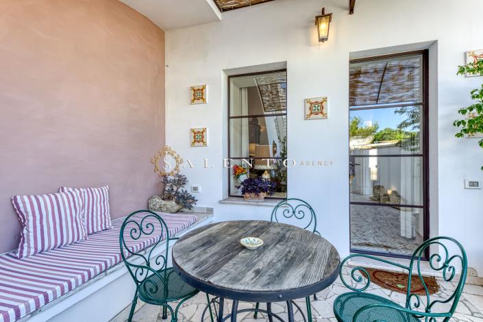 Image No.8-3 Bed House for sale