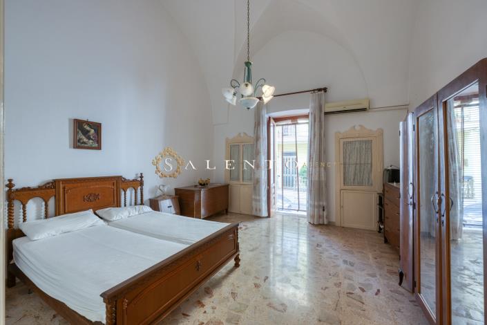 Image No.13-3 Bed House for sale