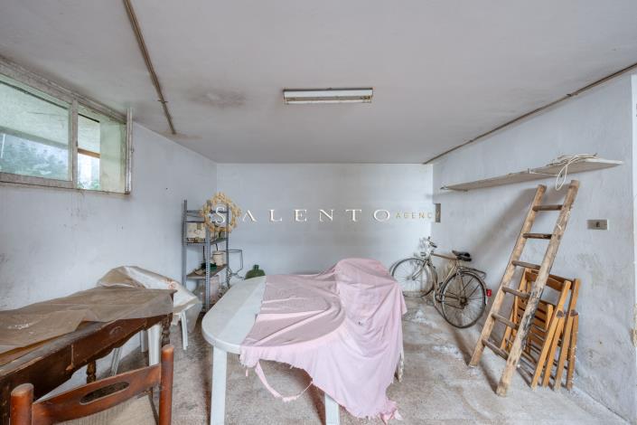 Image No.19-3 Bed House for sale