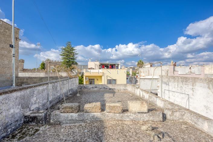 Image No.31-3 Bed House for sale