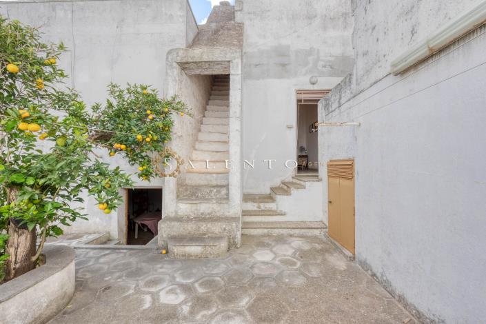 Image No.28-3 Bed House for sale