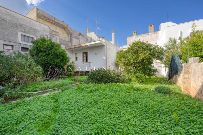 Image No.24-3 Bed House for sale