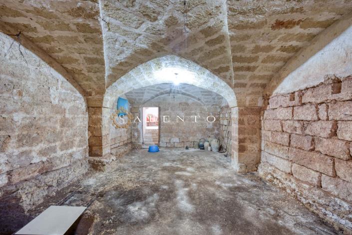 Image No.21-3 Bed House for sale