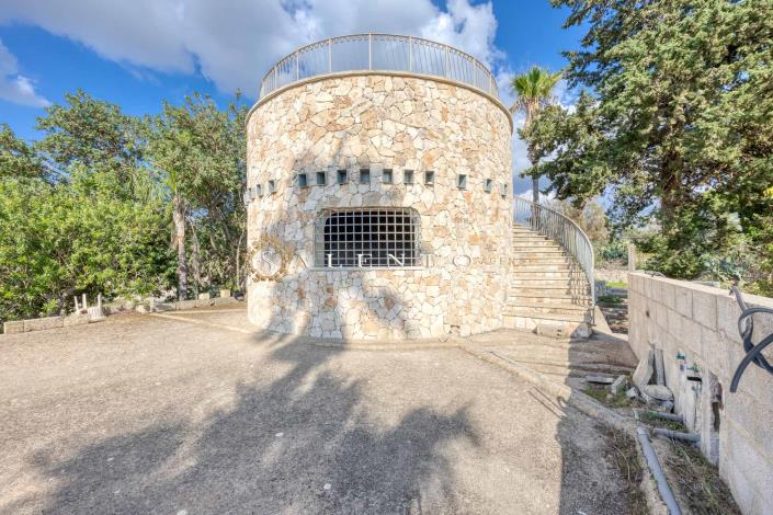 Image No.10-3 Bed Villa for sale