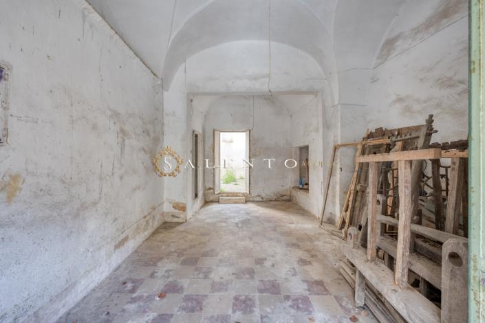 Image No.14-4 Bed House for sale