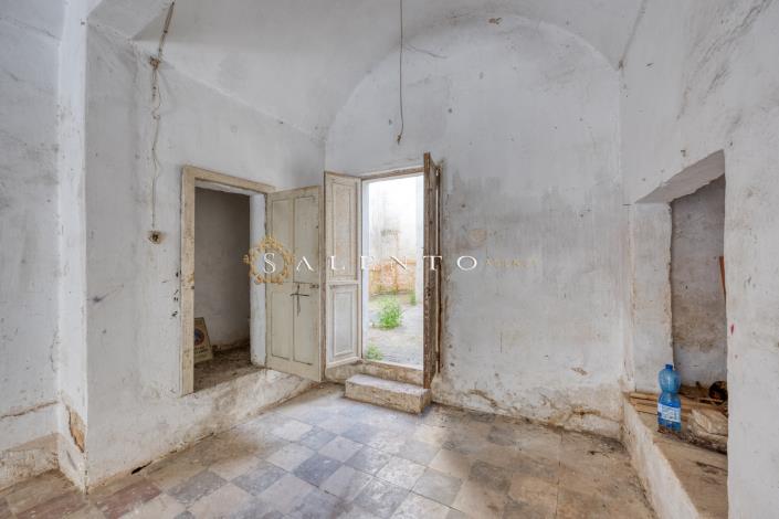 Image No.15-4 Bed House for sale