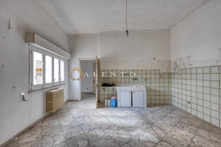 Image No.43-4 Bed House for sale