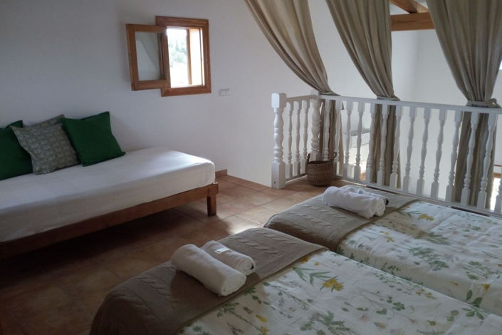 Image No.23-7 Bed Villa / Detached for sale