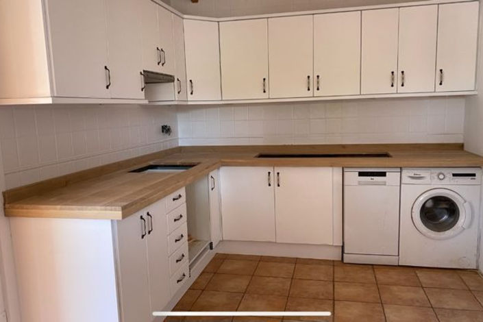 Image No.8-7 Bed Villa / Detached for sale