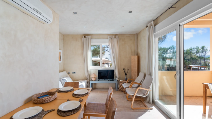 Image No.2-Appartement de 2 chambres à vendre à La Savina