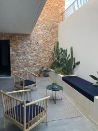 5cf9ecc1-5d3d-4079-b7c6-6c2293d9b954