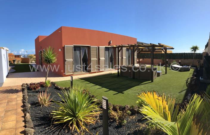 Image No.19-3 Bed Villa for sale