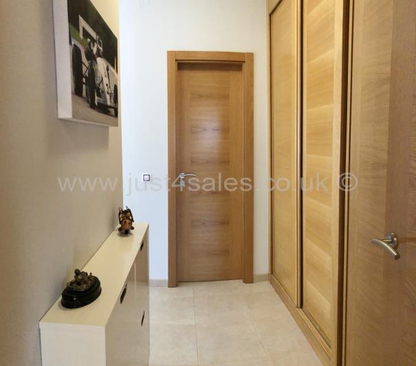 Image No.11-3 Bed Villa for sale