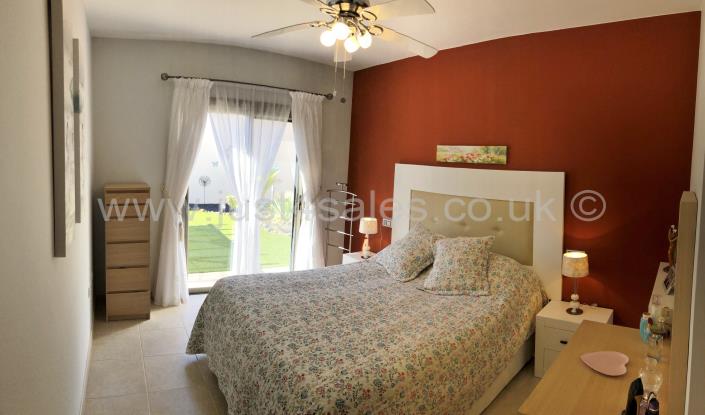 Image No.12-3 Bed Villa for sale