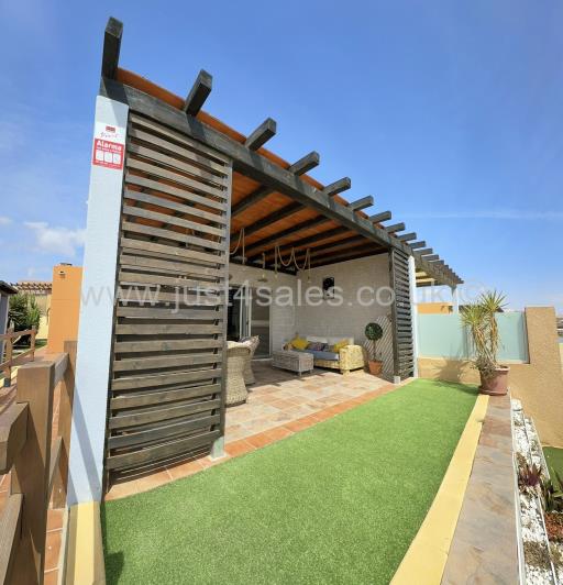 Image No.4-3 Bed Villa for sale