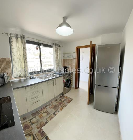 Image No.8-3 Bed Townhouse for sale