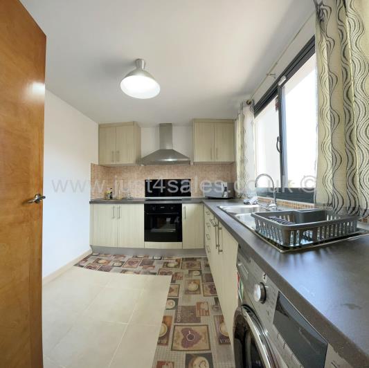 Image No.7-3 Bed Townhouse for sale