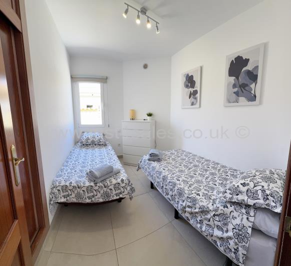 Image No.14-2 Bed Bungalow for sale