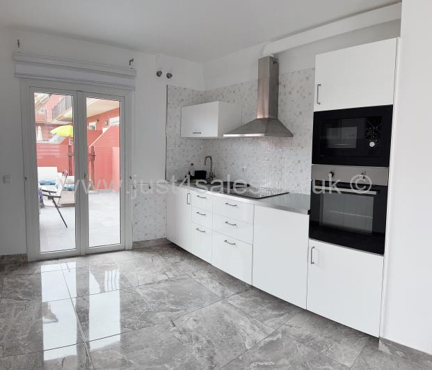 Image No.3-Duplex de 1 chambre à vendre à Costa De Antigua