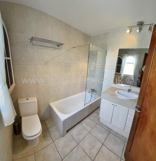 Image No.16-Villa de 4 chambres à vendre à Caleta De Fuste