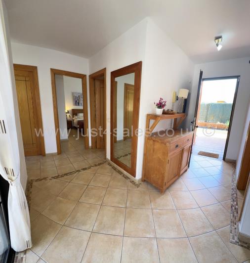 Image No.17-4 Bed Villa for sale