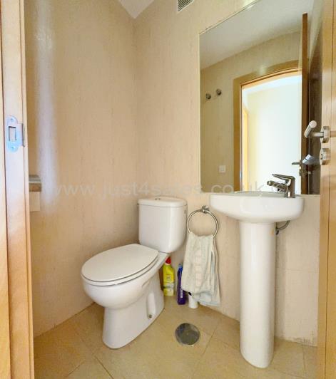 Image No.13-3 Bed Townhouse for sale