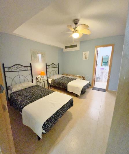 Image No.23-3 Bed Townhouse for sale