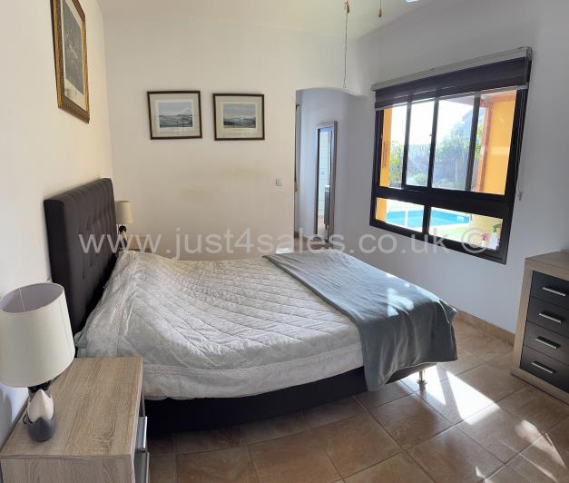 Image No.13-3 Bed Villa for sale