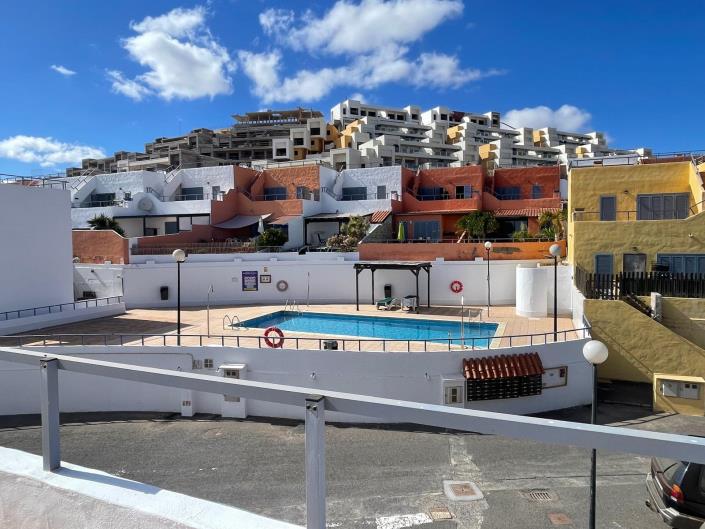 Image No.33-2 Bed Townhouse for sale