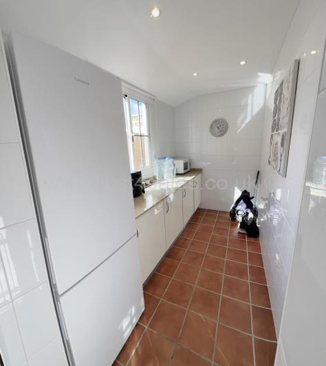 Image No.19-3 Bed Townhouse for sale