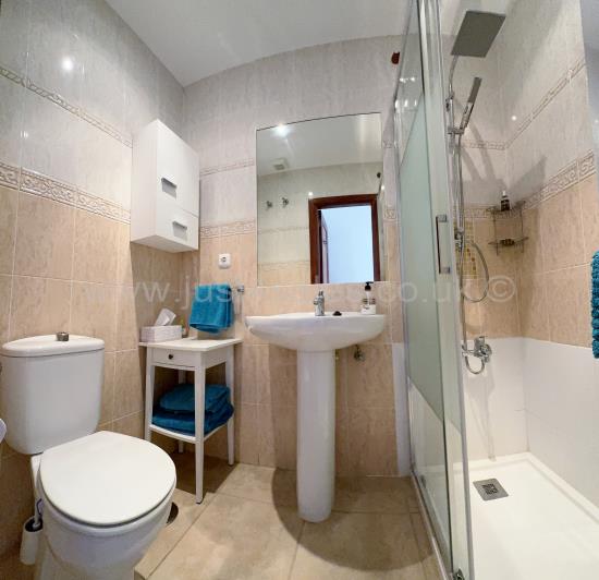 Image No.22-3 Bed Townhouse for sale