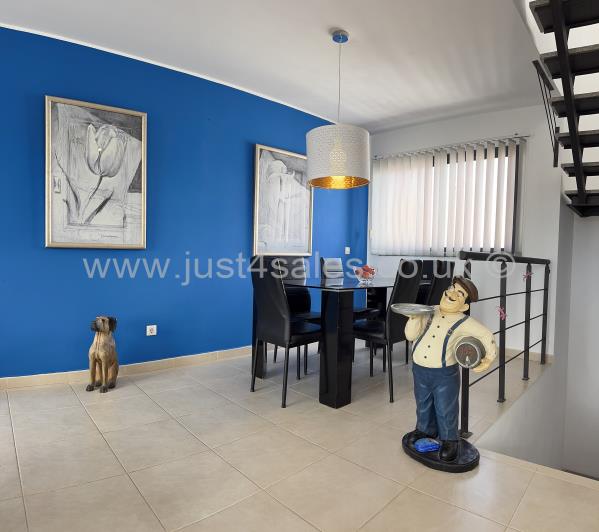 Image No.5-3 Bed Townhouse for sale