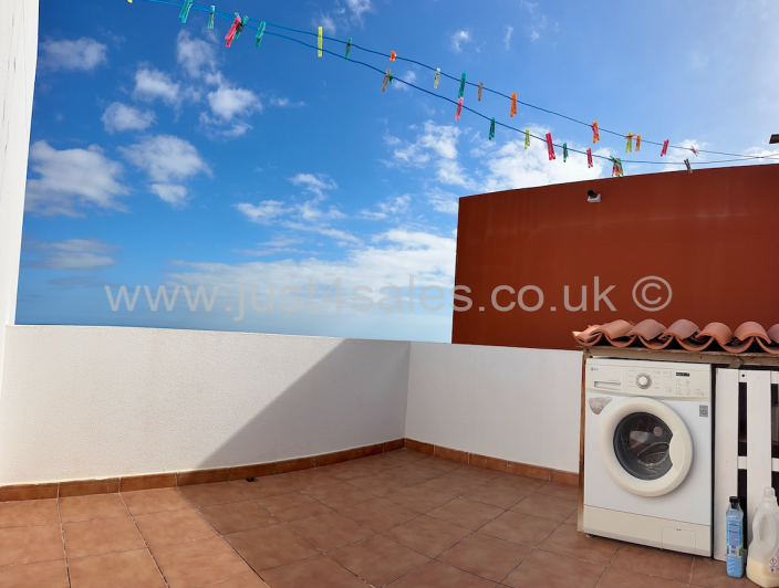 Image No.16-3 Bed Townhouse for sale