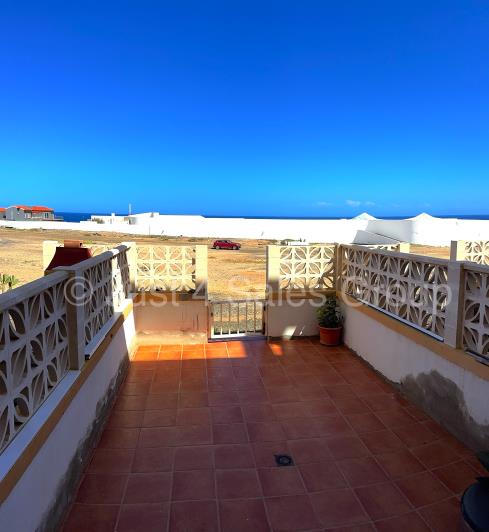 Image No.8-3 Bed Townhouse for sale