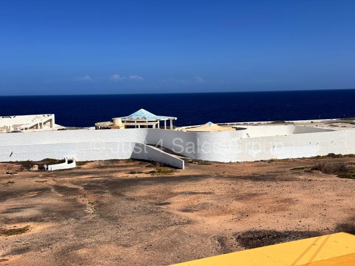 Image No.23-3 Bed Townhouse for sale