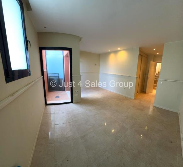 Image No.19-Maison de ville de 4 chambres à vendre à Costa De Antigua