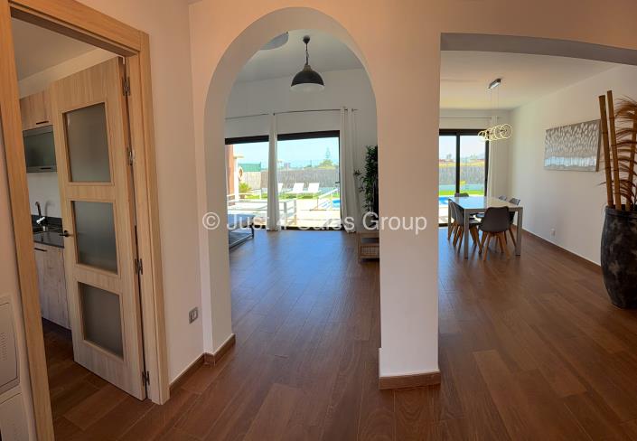 Image No.5-3 Bed Villa for sale
