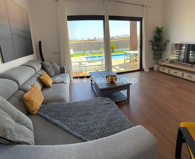 Image No.8-3 Bed Villa for sale