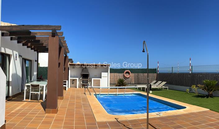 Image No.28-3 Bed Villa for sale
