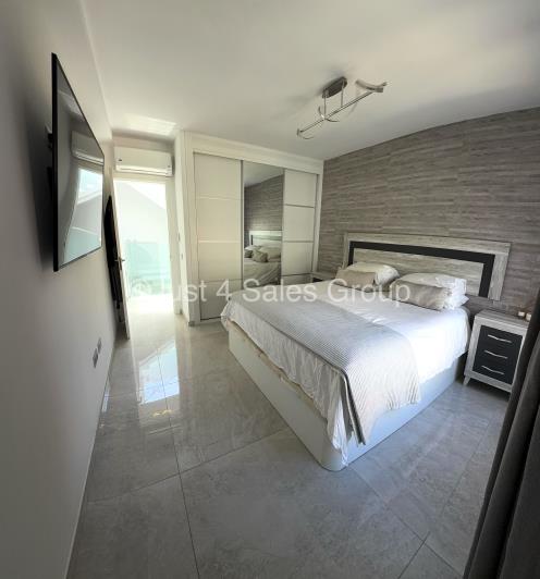 Image No.19-4 Bed Villa for sale