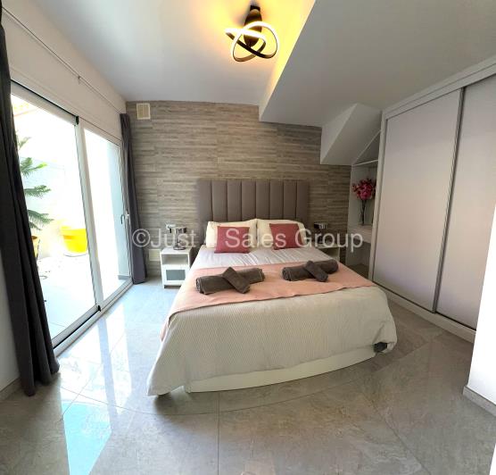 Image No.28-4 Bed Villa for sale