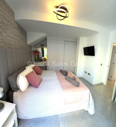Image No.29-4 Bed Villa for sale