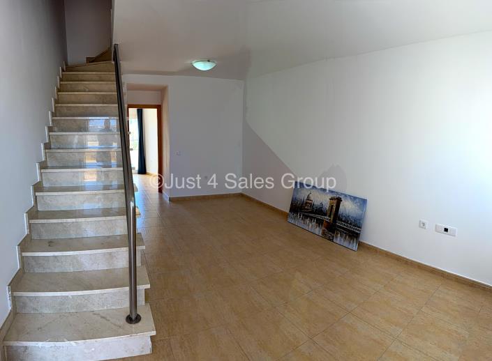 Image No.3-3 Bed Townhouse for sale