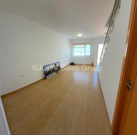 Image No.6-3 Bed Townhouse for sale