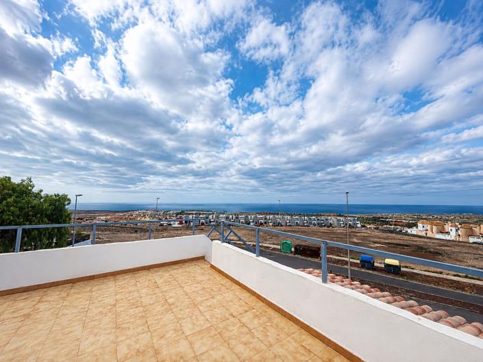 Image No.18-3 Bed Townhouse for sale