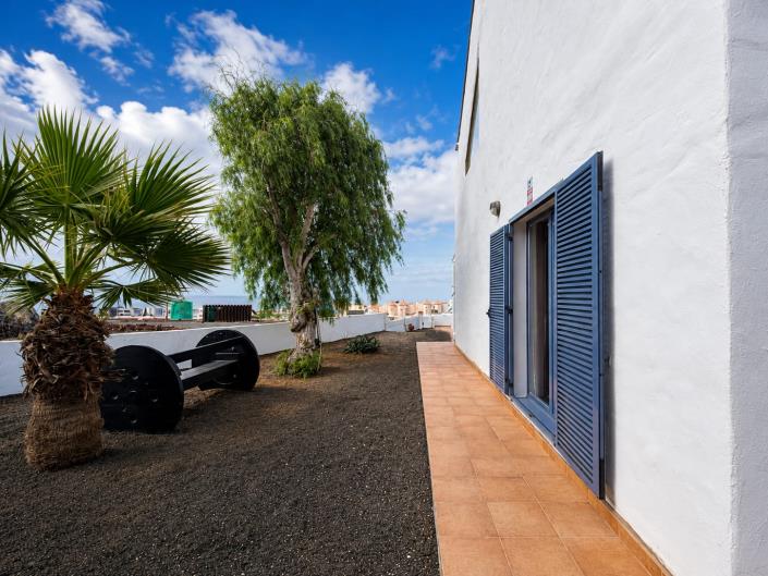 Image No.25-3 Bed Townhouse for sale