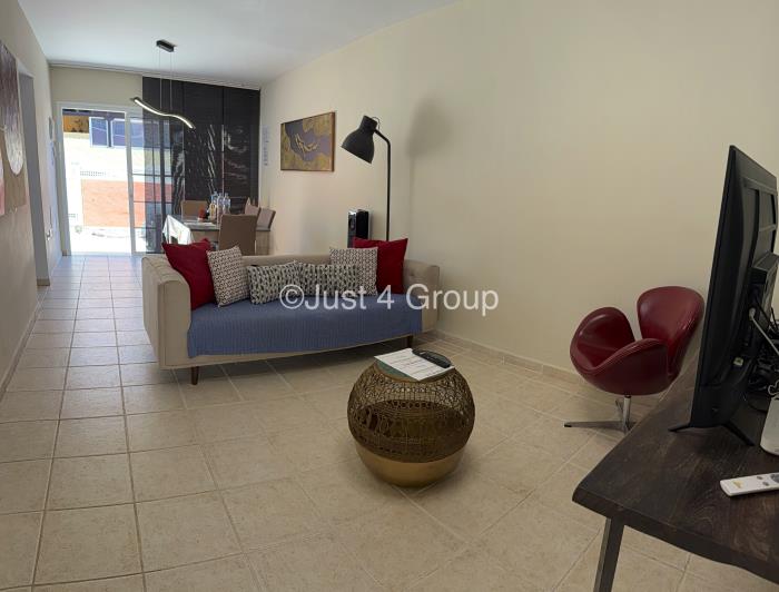 Image No.8-2 Bed Townhouse for sale