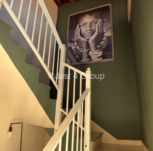 Image No.16-2 Bed Townhouse for sale