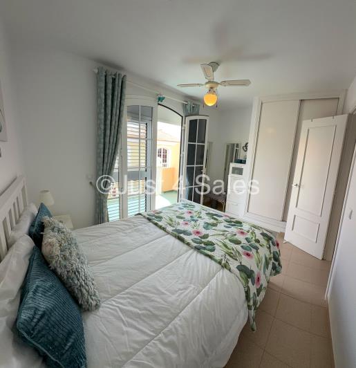 Image No.12-2 Bed Townhouse for sale